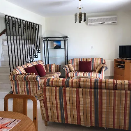 Seastar At Coral Bay Beach: Fantastic Location ! *